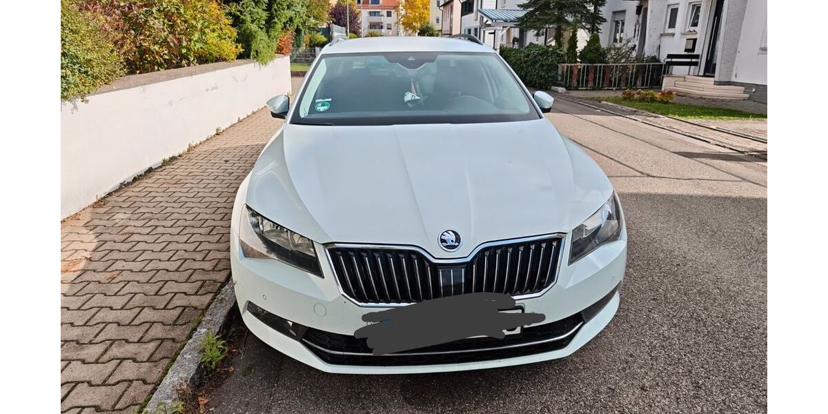 Skoda Superb 179.300 km 13.400 € Illertissen 89257