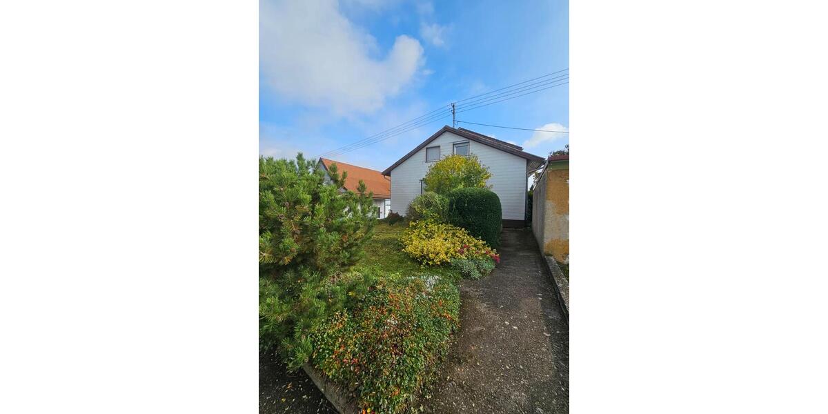 Erdgeschoßwohnung Herbrechtingen - 6 Zimmer, 120 m&sup2;, 1.550&euro; | Angebot:25919070