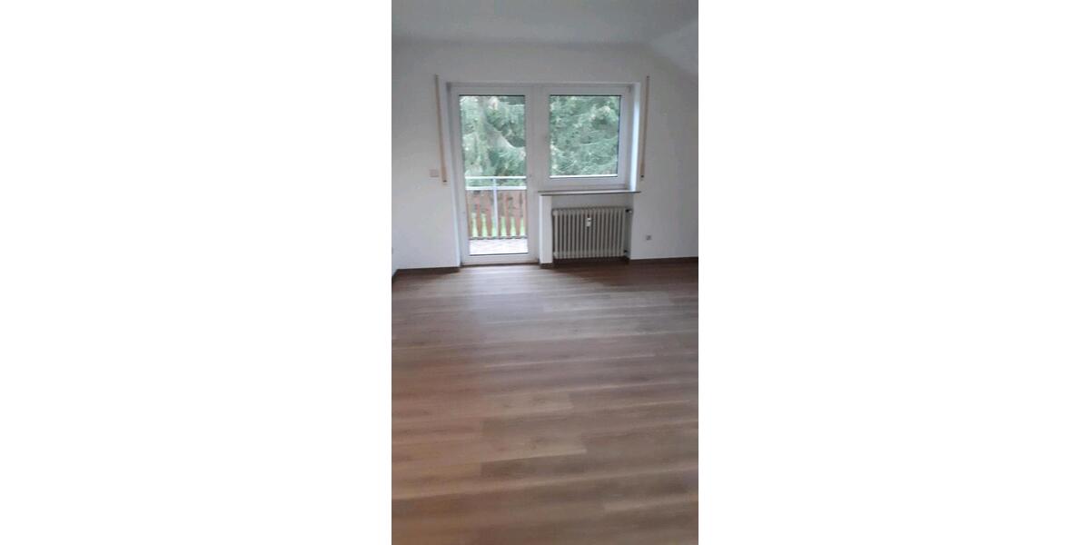 Dachgeschoßwohnung Kötz - 3 Zimmer, 110 m&sup2;, 850&euro; | Angebot:26492870