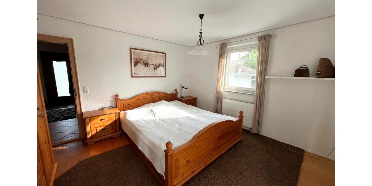 Einfamilienhaus Achstetten - 4.5 Zimmer, 100 m&sup2;, 1.350&euro; | Angebot:26146373