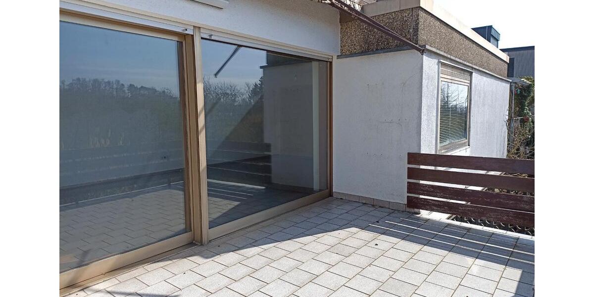 Dachgeschoßwohnung Ulm Obertalfingen - 4 Zimmer, 120 m&sup2;, 1.850&euro; | Angebot:26698304