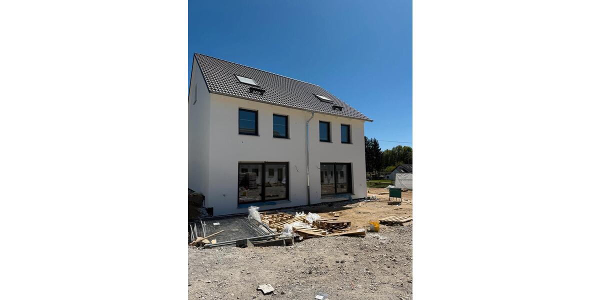 Doppelhaushälfte Günzburg - 4 Zimmer, 137 m&sup2;, 629.000&euro; | Angebot:27022312