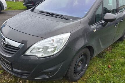 Opel Meriva 125.000 km 2.500 € Ichenhausen 89335
