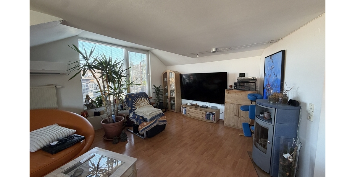Wohnen mit Blick auf das Brenzer Schloss - Großzügige 4-Zimmer Wohnung mit Dachterrasse in Sontheim - Dachgeschoßwohnung Sontheim an der Brenz | Angebot:27097054