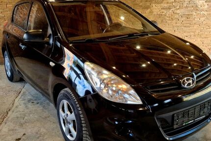Hyundai i20 99.711 km 4.900 € Hörenhausen 88477