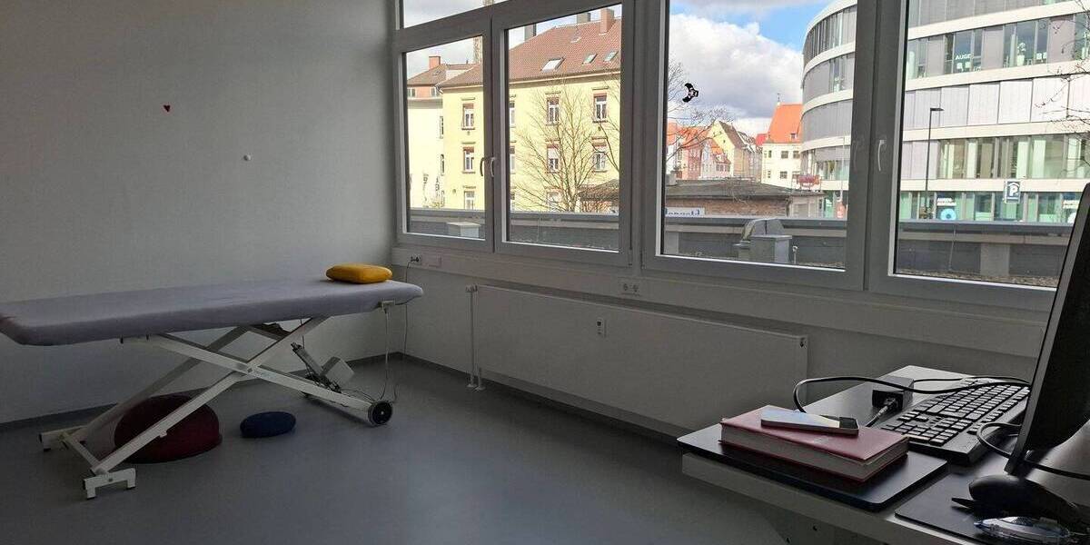 Mehrfamilienhaus, Wohnhaus Neu-Ulm Stadtmitte - 3 Zimmer, 69 m&sup2;, 262.000&euro; | Angebot:26161653
