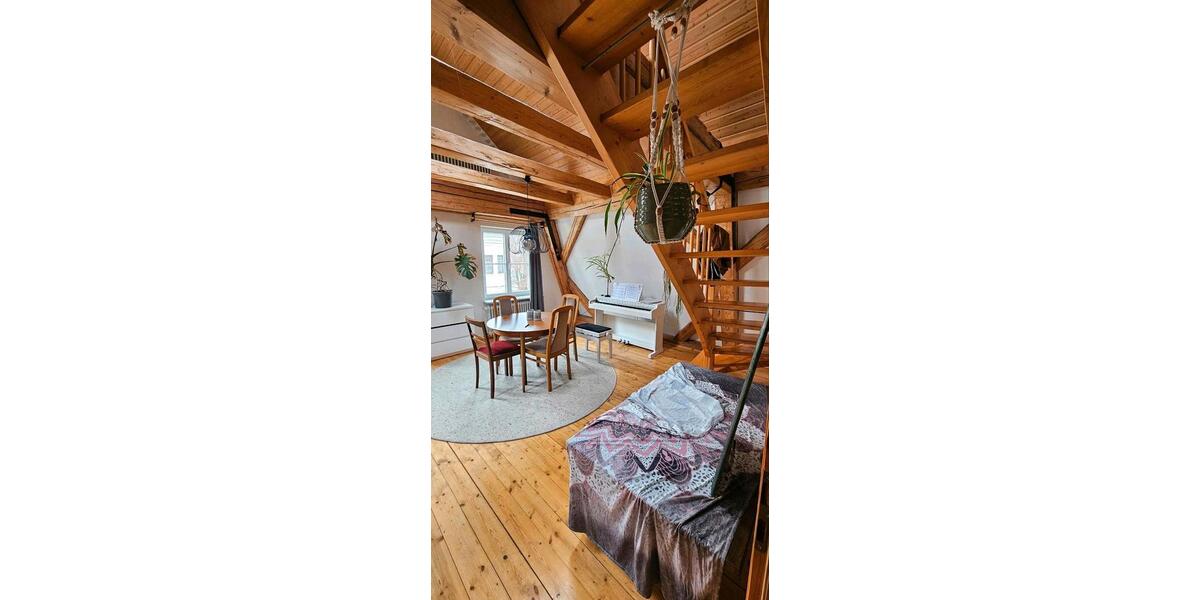 Dachgeschoßwohnung Ulm Donautal - 2.5 Zimmer, 70 m&sup2;, 1.300&euro; | Angebot:26261295