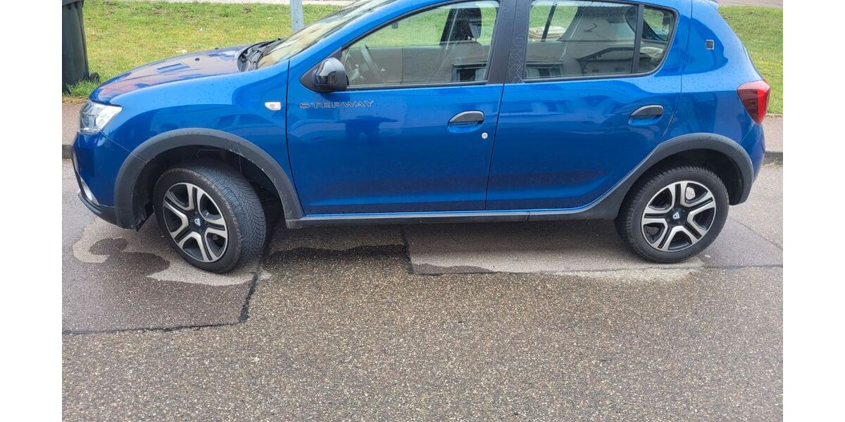 Dacia Sandero 16.213 km 13.499 &euro; Ulm 89075