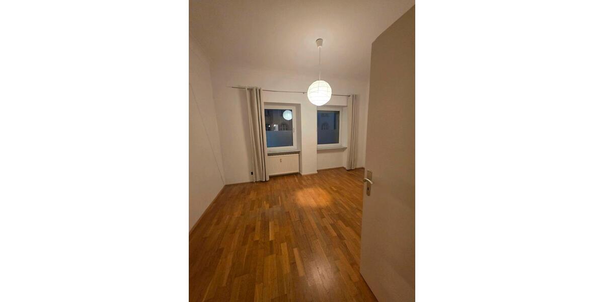 Etagenwohnung Ulm Söflingen - 5 Zimmer, 150 m&sup2;, 450&euro; | Angebot:25294011