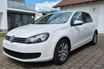 VW Golf 82.000 km 5.450 &euro; Altenstadt 89281