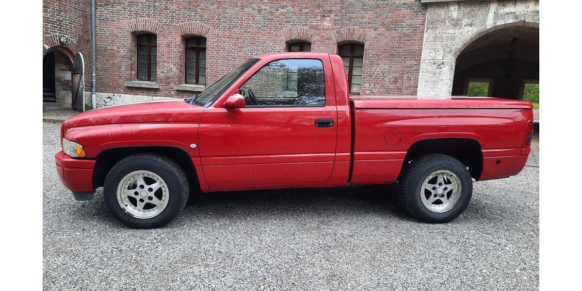 Dodge RAM 166.000 km 16.900 € Ulm 89075