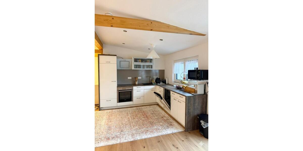 Dachgeschoßwohnung Holzheim - 3 Zimmer, 80 m&sup2;, 1.000&euro; | Angebot:26249071