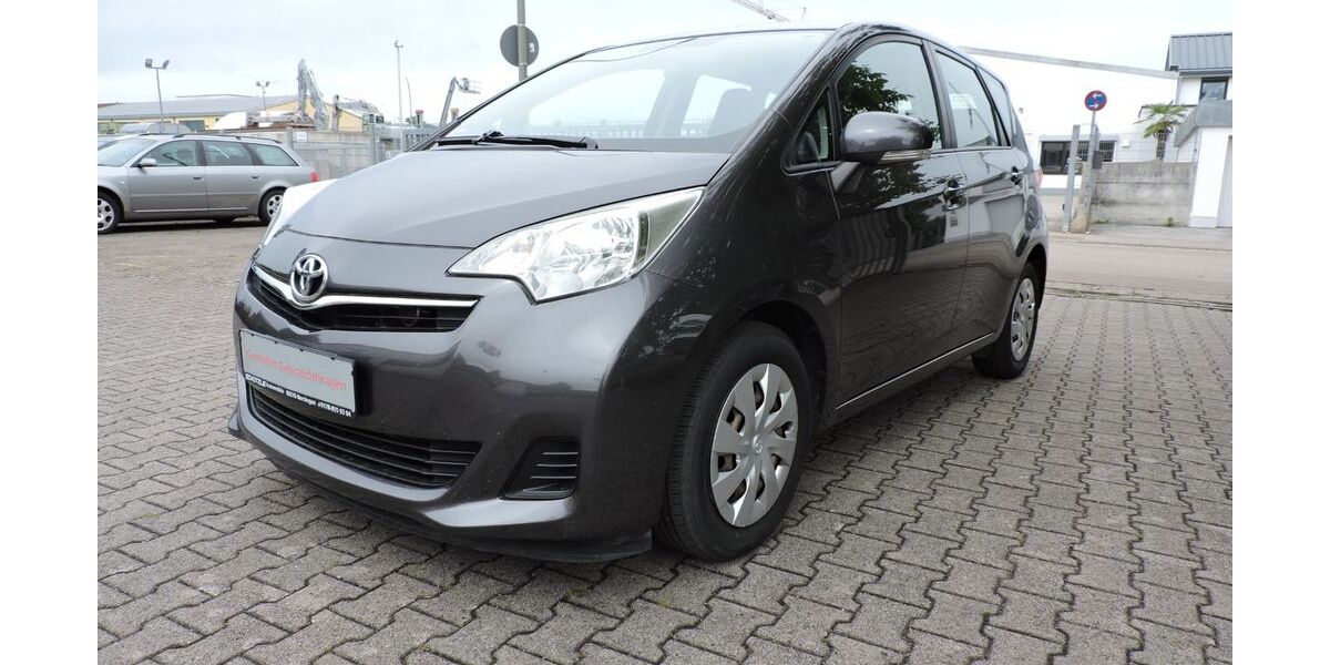 Toyota Verso-S 103.790 km 7.250 &euro; Nersingen 89278
