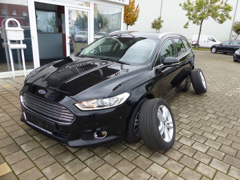 Ford Mondeo 234.282 km 7.400 € Burgau 89331