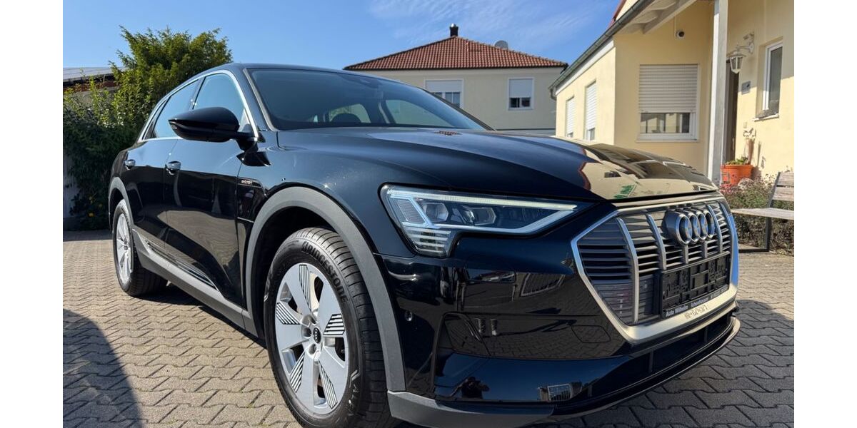 Audi e-tron 22.949 km 27.990 &euro; Ichenhausen 89335