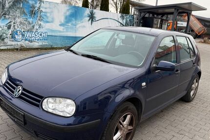 VW Golf 161.151 km 590 &euro; Laupheim 88471