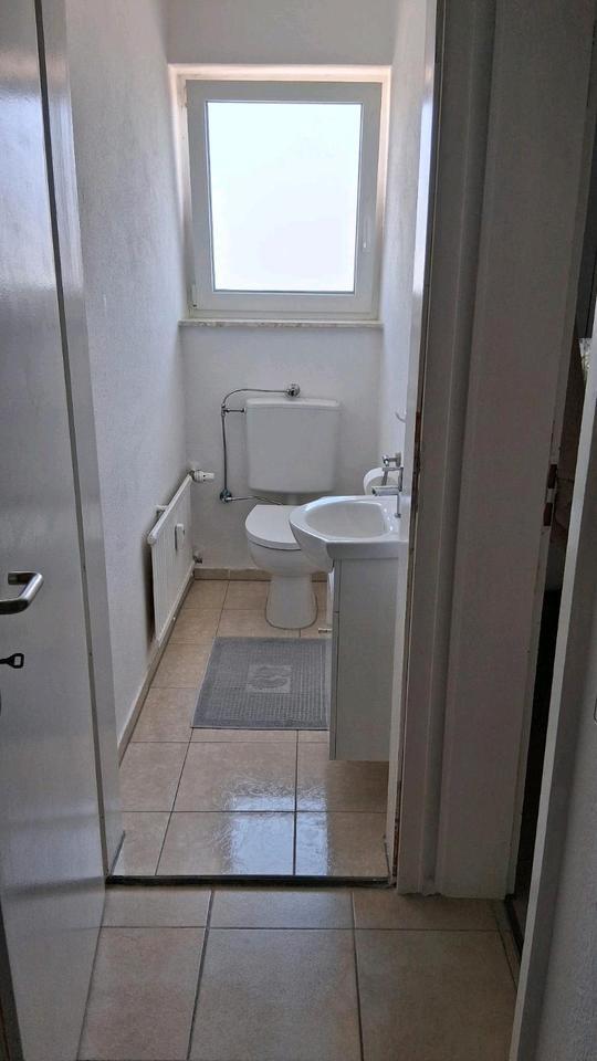 Schöne 4 Zimmer Wohnung mit großem Balkon
