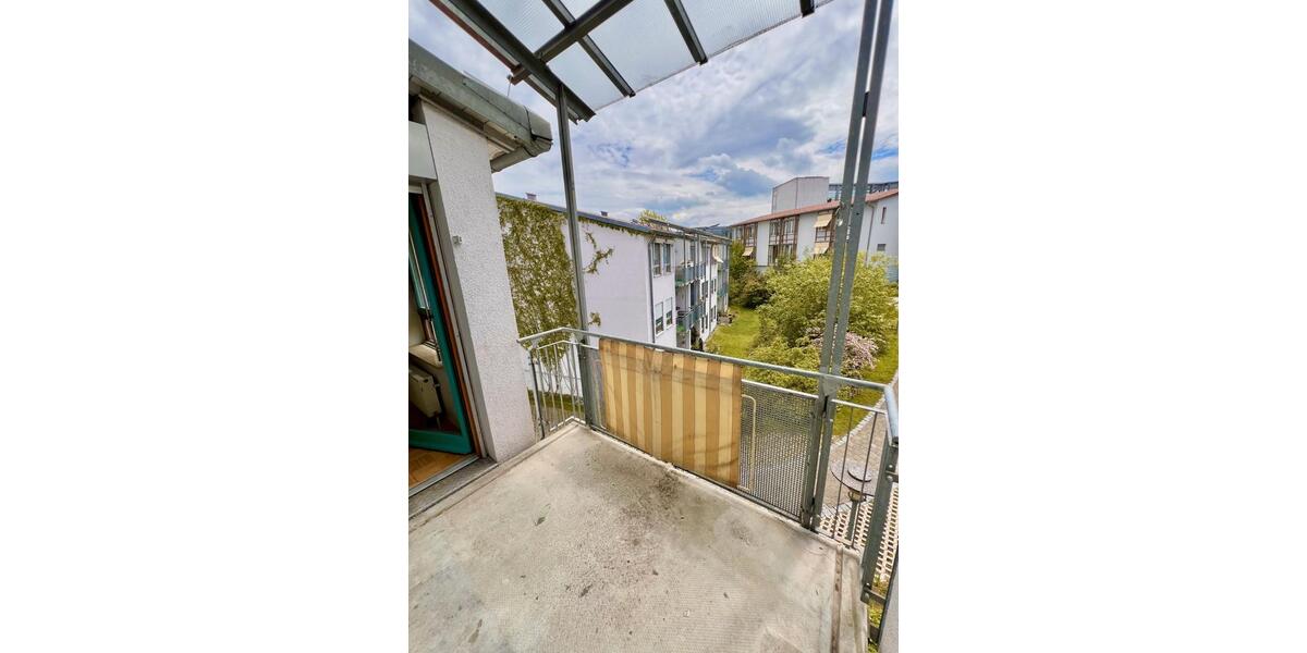Dachgeschoßwohnung Laichingen - 1 Zimmer, 43 m&sup2;, 490&euro; | Angebot:26153634