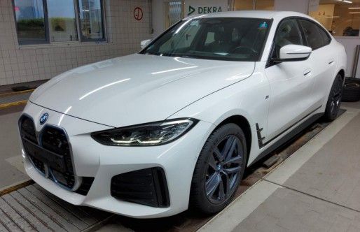 BMW i4 132.228 km 32.900 &euro; Neu-Ulm 89231