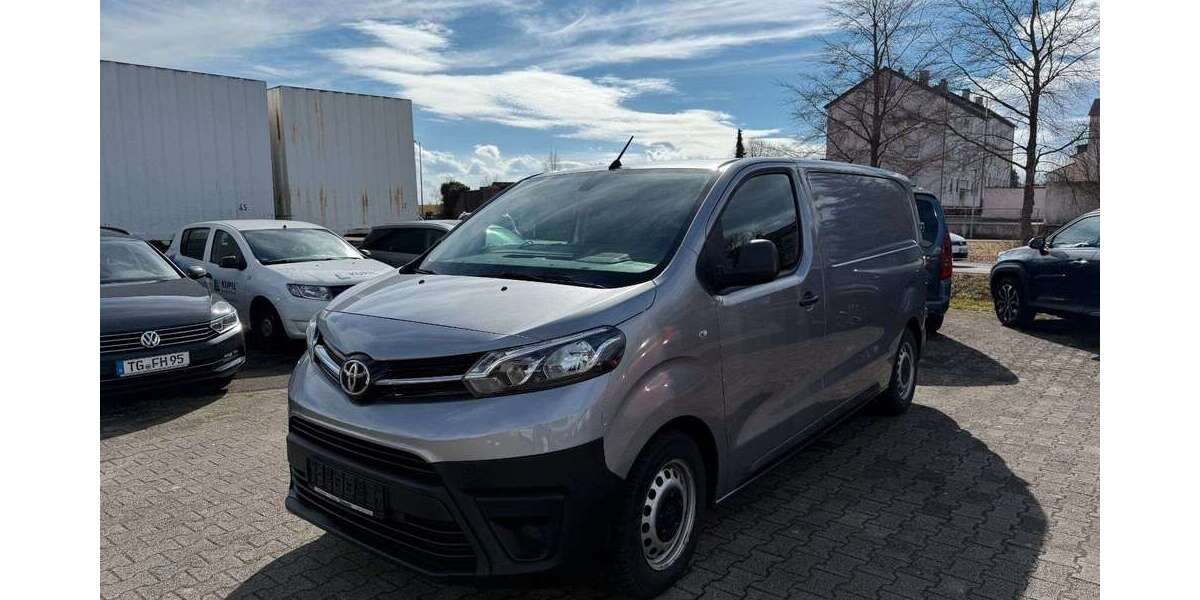 Toyota Proace 110.381 km 16.490 &euro; Ehingen 89584