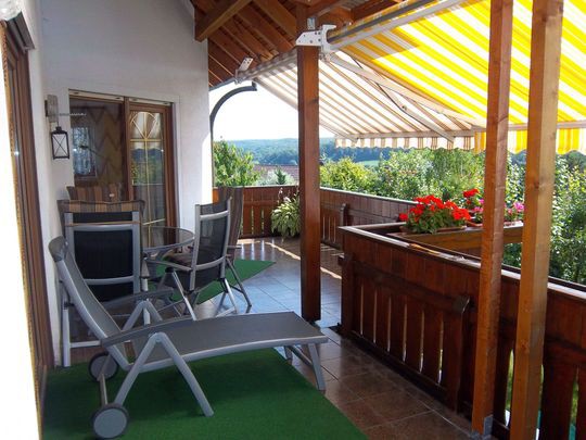 Provisionsfrei* ZFH: 5 ZiWo + 4 ZiWo, 3 Ebenen, Grund 802 m² in 89173 Lonsee zu verkaufen. - Zweifamilienhaus Lonsee | Angebot:26781319