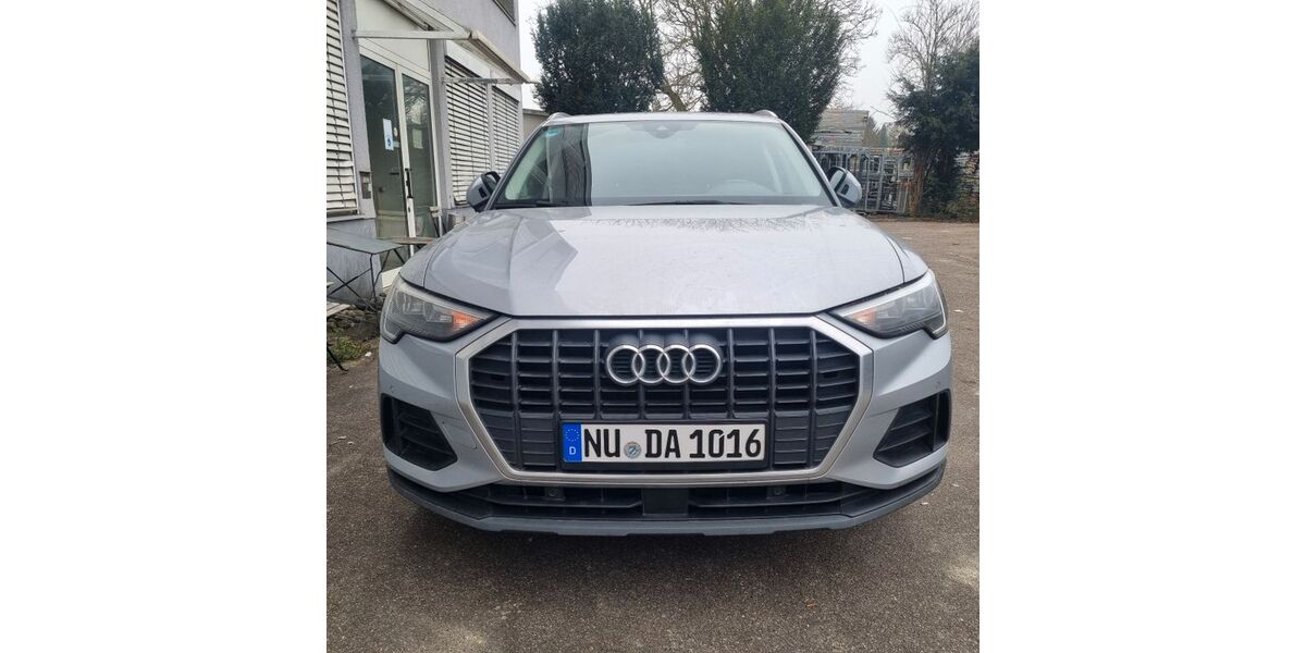 Audi Q3 220.000 km 17.890 &euro; Elchingen 89275