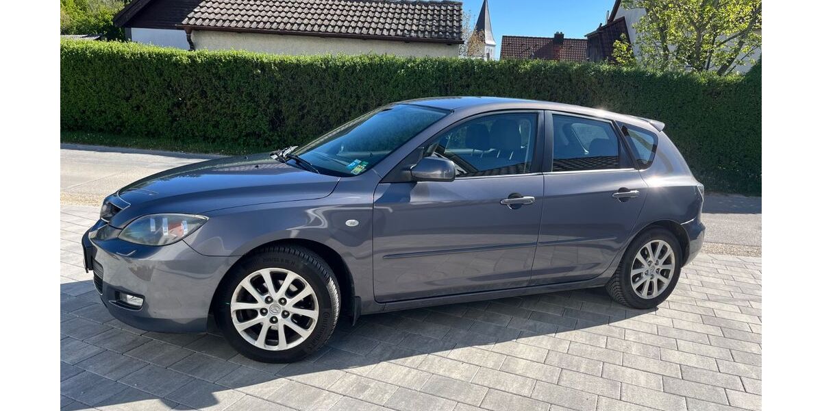 Mazda 3 154.000 km 4.300 &euro; Langenau 89129