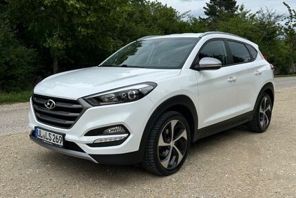 Hyundai TUCSON 168.800 km 15.499 &euro; Ehingen (Donau) 89584