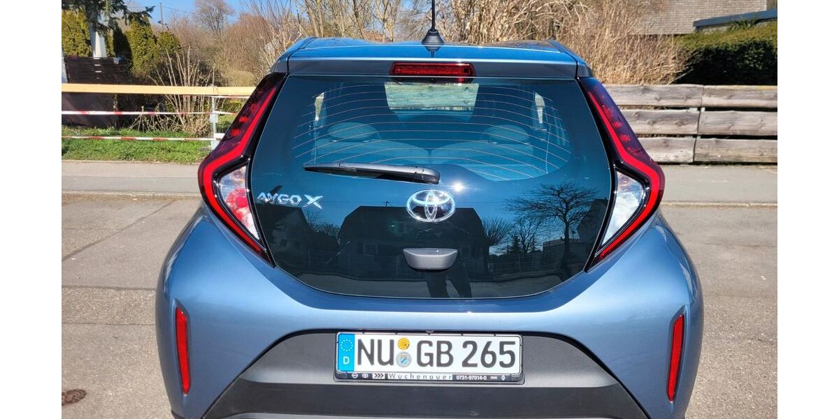 Toyota Aygo (X) 14.900 km 15.700 &euro; Nersingen 89278