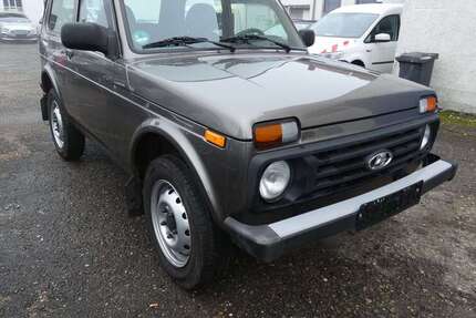 Lada Niva 41.100 km 9.980 &euro; Neu-Ulm 89231