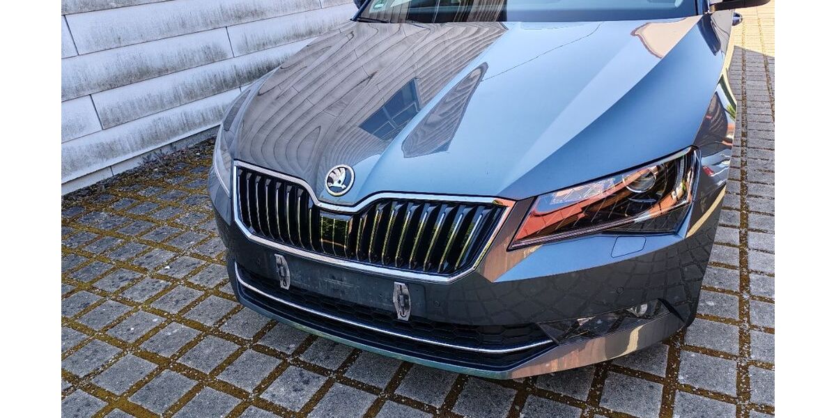 Skoda Superb 95.500 km 19.800 &euro; Günzburg 89312