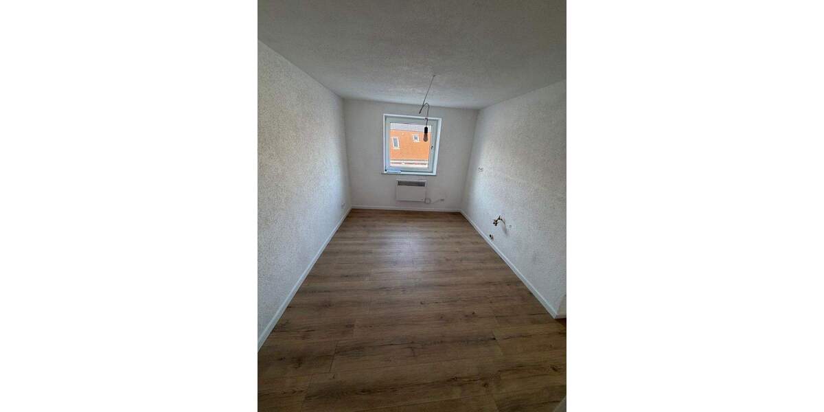 Etagenwohnung Langenau (Albeck) Albeck - 6 Zimmer, 148 m&sup2;, 250.000&euro; | Angebot:25824686