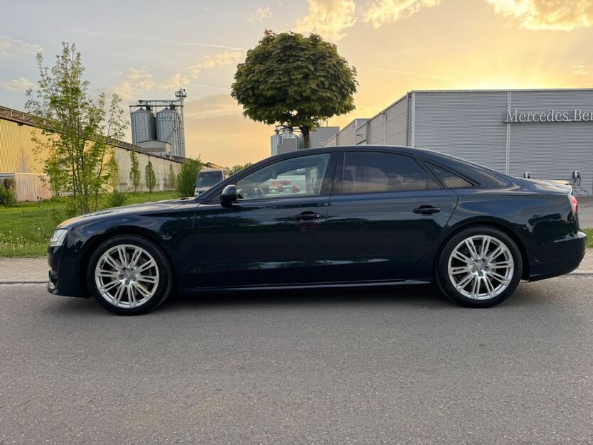 Audi A8 275.000 km 22.999 € Illertissen 89257