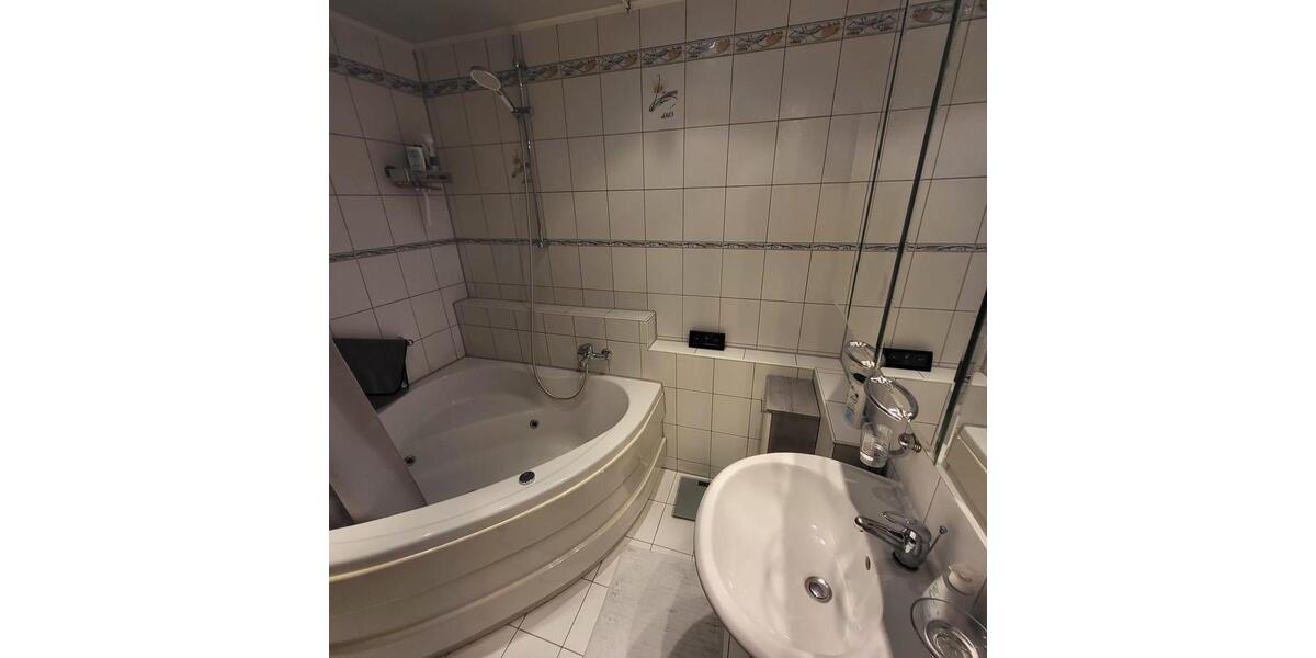 Etagenwohnung Neu-Ulm Ludwigsfeld - 3 Zimmer, 86 m&sup2;, 1.500&euro; | Angebot:25144645