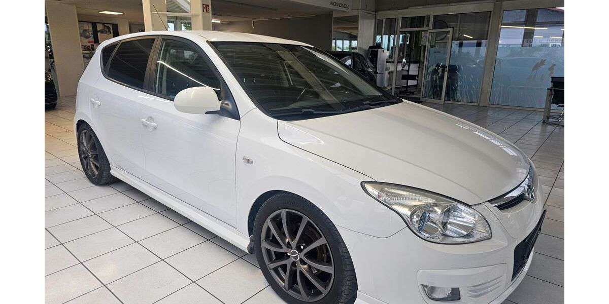 Hyundai i30 246.000 km 2.490 &euro; Berghülen 89180