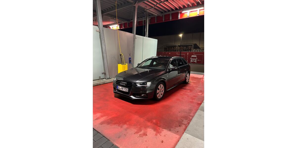 Audi A4 136.000 km 15.500 € Neu-Ulm 89233