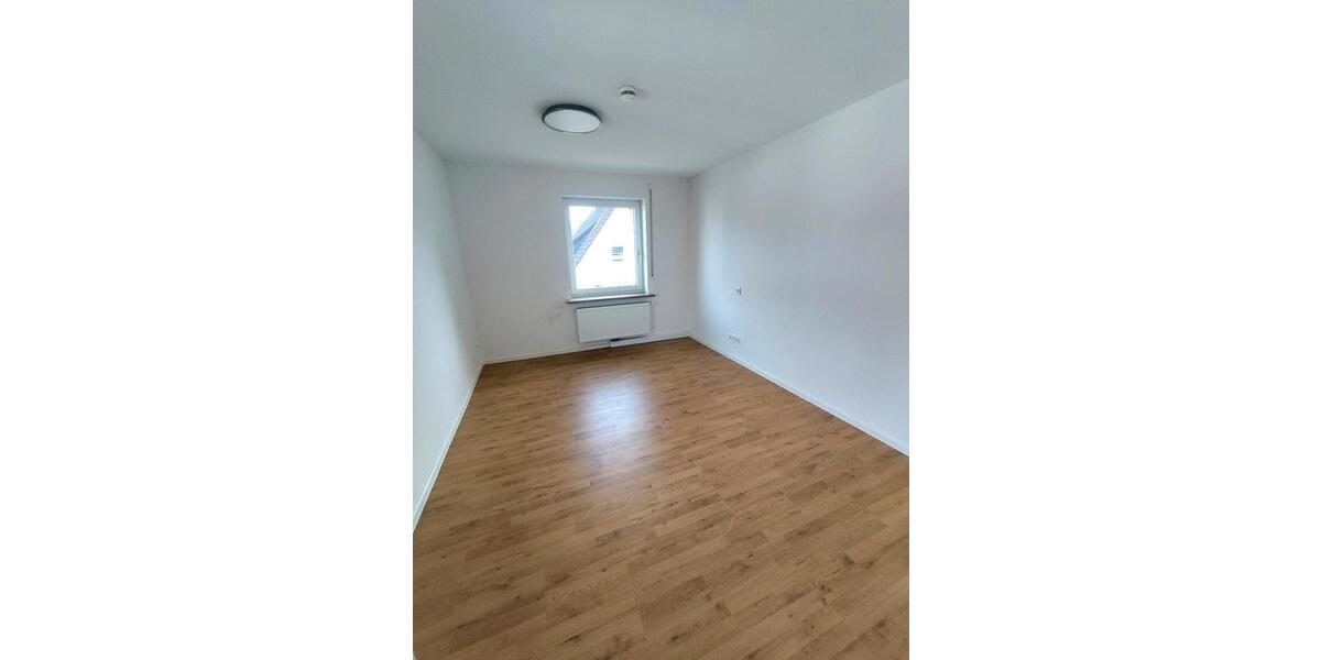 Etagenwohnung Günzburg - 4 Zimmer, 93 m&sup2;, 295.000&euro; | Angebot:26580225