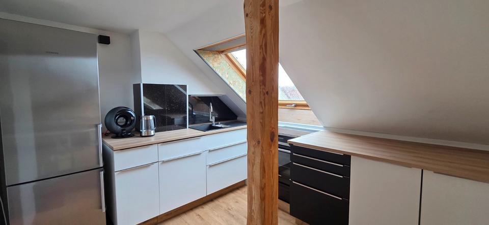 Dachgeschoßwohnung Laichingen - 3.5 Zimmer, 81 m&sup2;, 1.300&euro; | Angebot:26262611