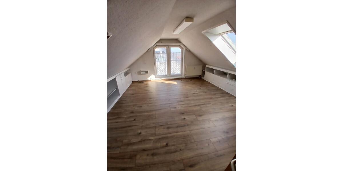 Dachgeschoßwohnung Elchingen Oberelchingen - 2.5 Zimmer, 78 m&sup2;, 1.400&euro; | Angebot:26284496