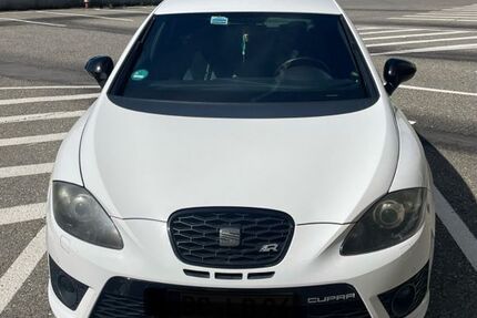 Seat Leon 132.000 km 10.099 € Schwendi 88477