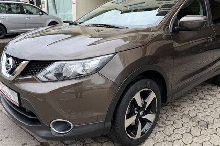 Nissan Qashqai 124.000 km 11.900 &euro; Senden 89250