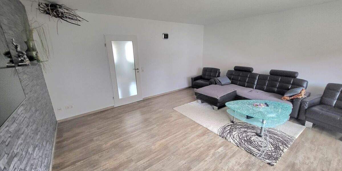 Etagenwohnung Neu-Ulm Pfuhl - 3 Zimmer, 86 m&sup2;, 330.000&euro; | Angebot:25664454