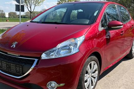 Peugeot 208 101.253 km 6.300 &euro; Ulm 89081