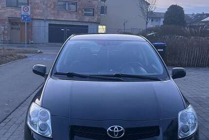 Toyota Auris 130.000 km 5.100 &euro; Neu Ulm 89231