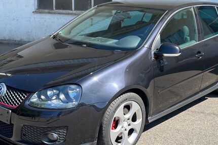 VW Golf 241.000 km 3.999 &euro; Geislingen 73312