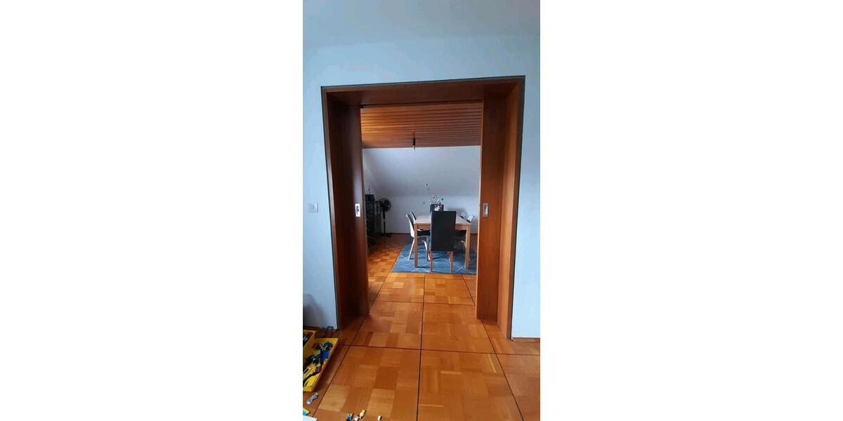 Dachgeschoßwohnung Achstetten - 4 Zimmer, 80 m&sup2;, 1.100&euro; | Angebot:24712654