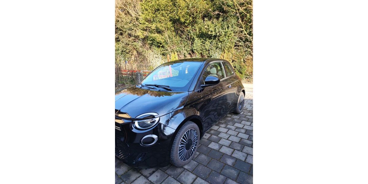 Fiat 500e 52.000 km 15.799 &euro; Illertissen 89257