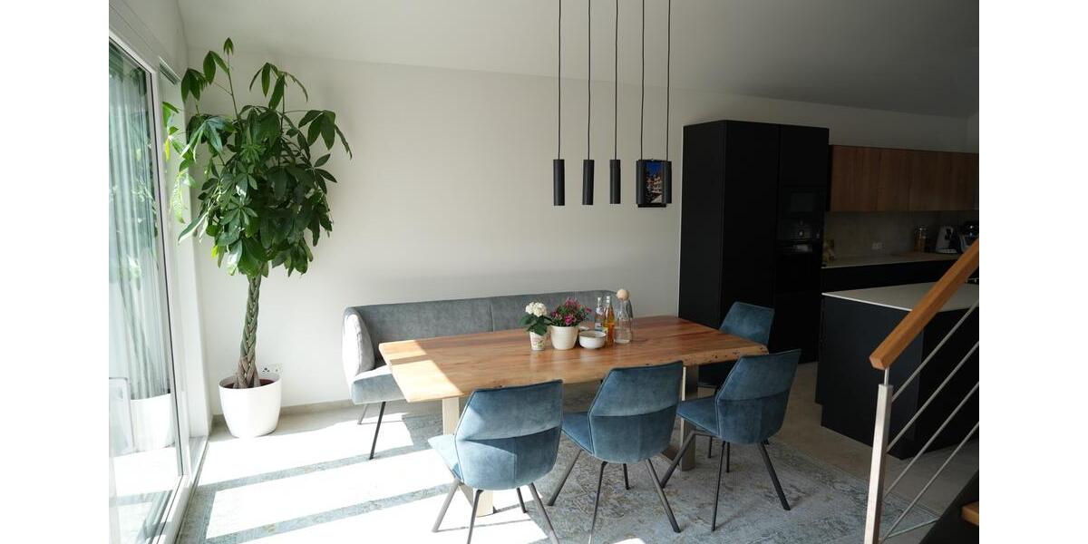 Erdgeschoßwohnung Senden - 5 Zimmer, 235 m&sup2;, 2.000&euro; | Angebot:26238600