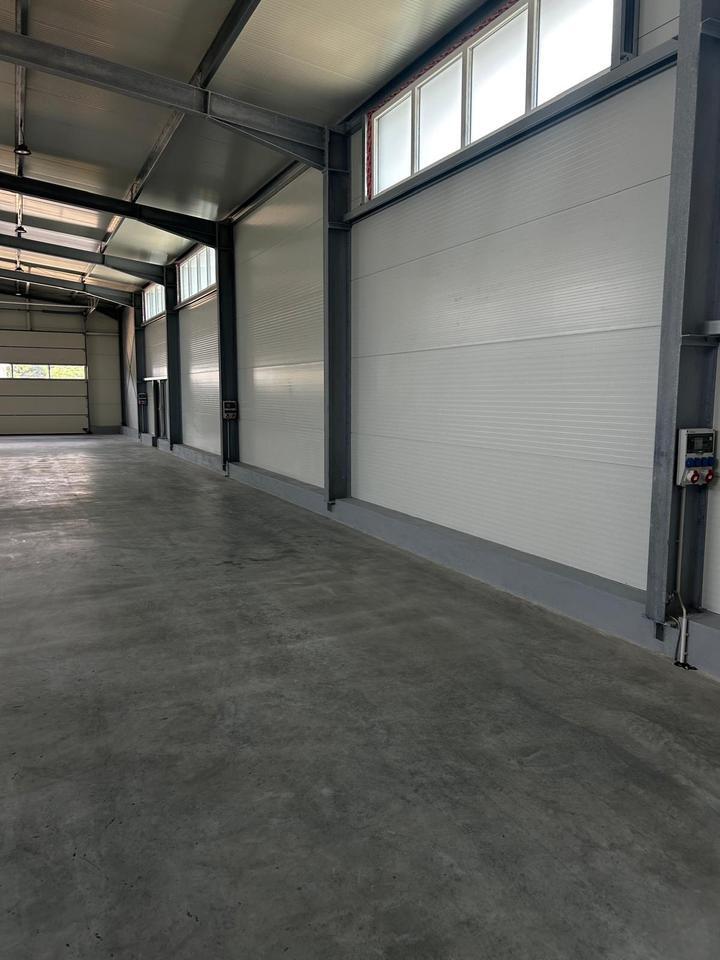 Stahlhalle-isoliert- zimmer