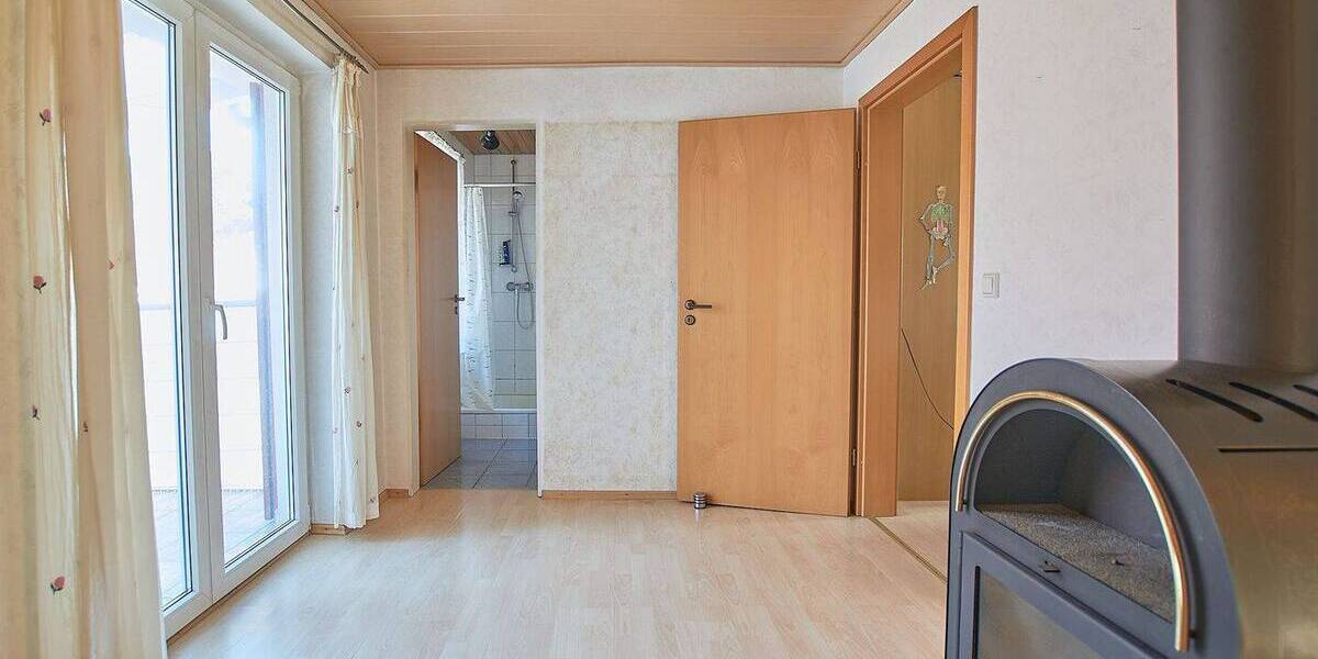 Mehrfamilienhaus, Wohnhaus Schelklingen - 4 Zimmer, 107 m&sup2;, 189.000&euro; | Angebot:23967243